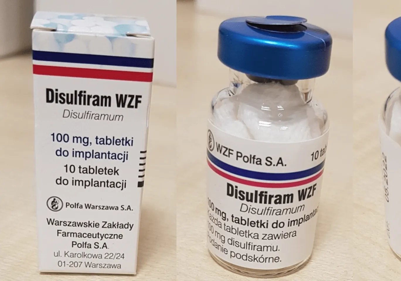 Wszywka alkoholowa Esperal / Disulfiram Ciechanów: fiolka disulfiramu obok opakowania leku